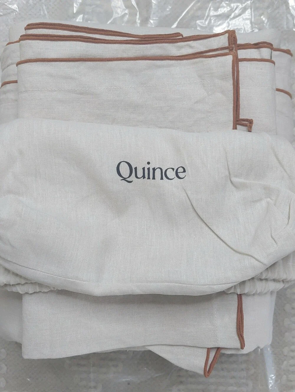 NWOT- Quince European Linen Embroidered Duvet Cover & Shams! King/ Cal King(981)